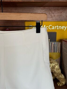 Monteau - Scalloped High-Waist Shorts - White - Women’s Small